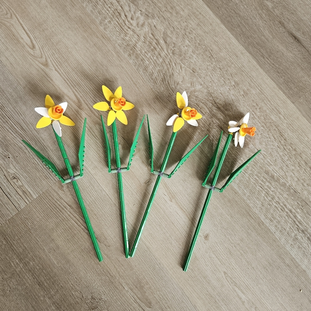 LEGO Botanicals: Daffodils (40747)